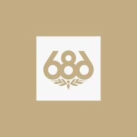 686