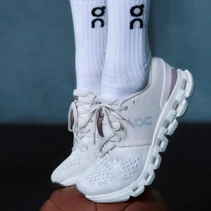 CETTIRE ON Running Sale