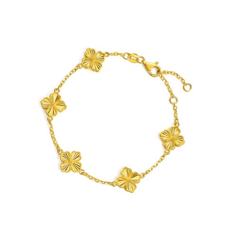 Chow Sang Sang Gold Clover Bracelet