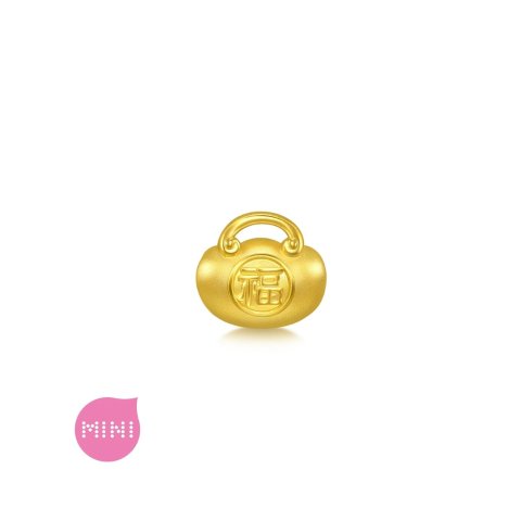 Chow Sang Sang 'Blessings' 999 Gold Fortune Charm
