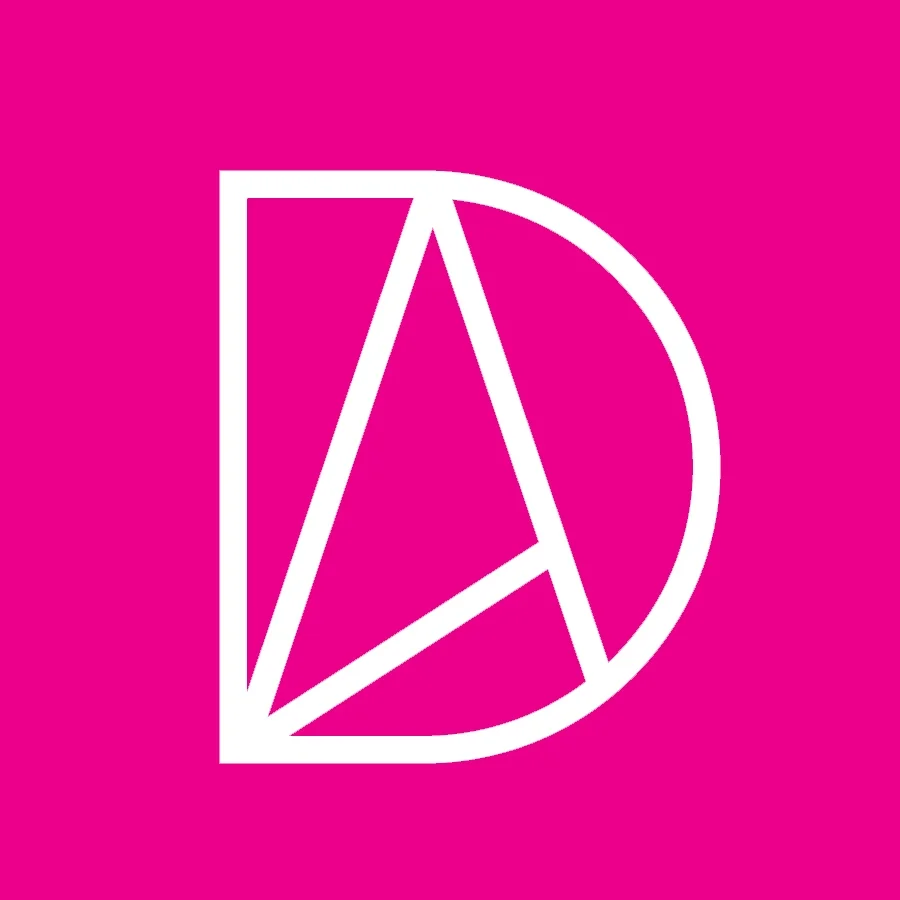 Dashing Diva logo