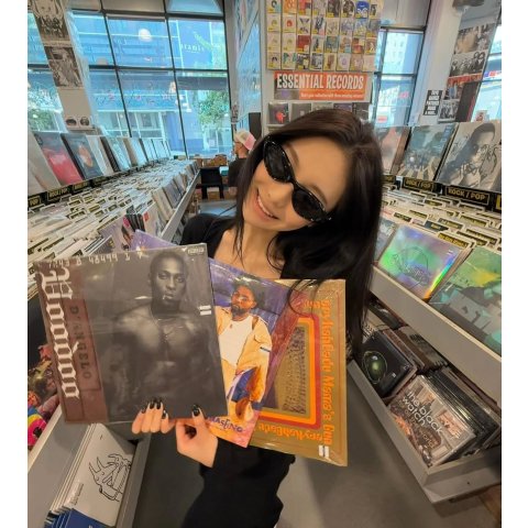 Gentle Monster Eq 01 Sunglasses Star Detail