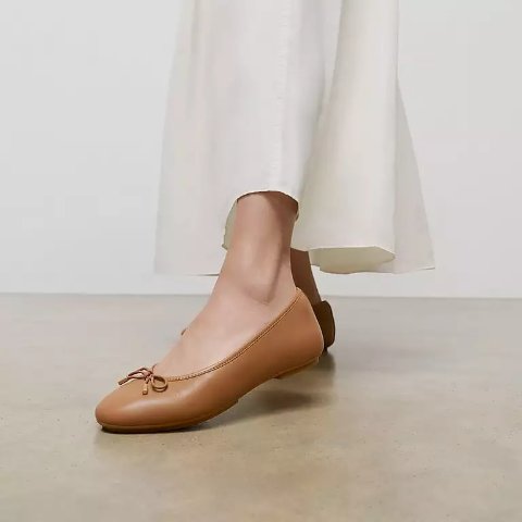 DELICATO Soft Leather Bow Ballerinas