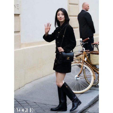 Celine Teen Triomphe Shiny Calfskin Bag Black