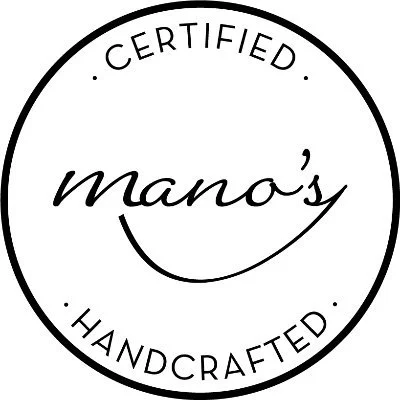 Mano's Wine logo