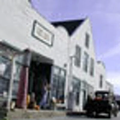 Mast General Store logo