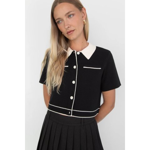 OAK + FORT Cropped Knit Contrast Trim Top
