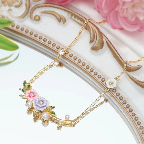 Selenichast Wild Rose Pearl Necklace