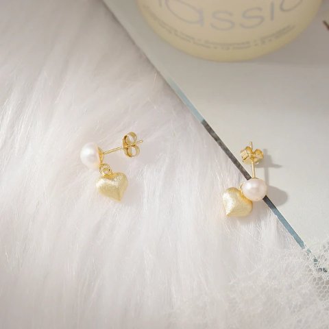 Selenichast Pearl Heart Earrings