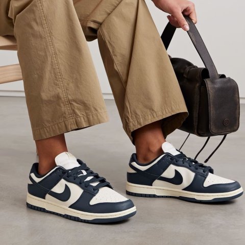 Nike Dunk Low Casual Sneakers