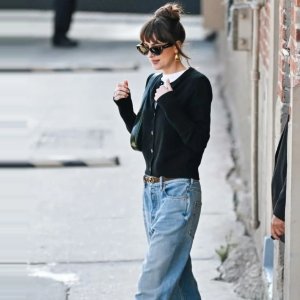 Low-Rise Jeans Are Back:
