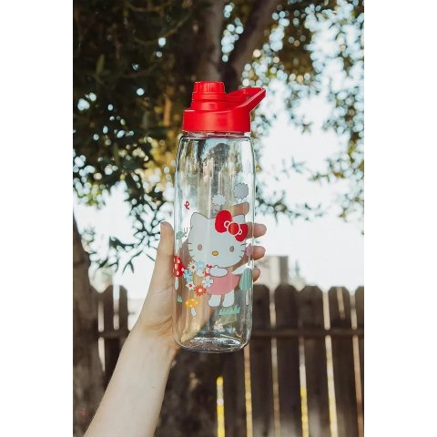 Sanrio Hello Kitty Water Bottle 28oz
