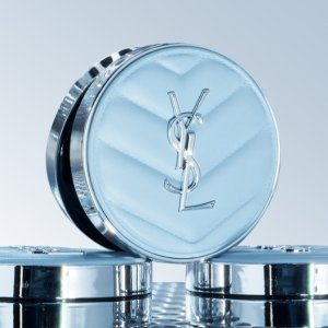 Cool Glacier Blue YSL All-Hour Foundation Cushion Suitable for Oily Skin